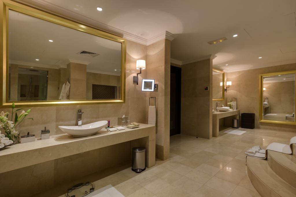 Bathroom facilities available in Shaza Al Madina