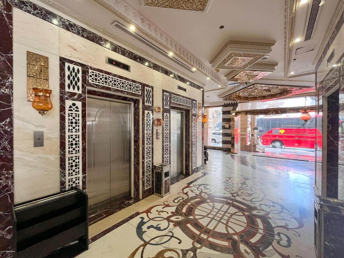 Verta Madinah Hallway